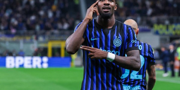 那不勒斯输球国米意甲夺冠已无悬念 5队陷入争四漩涡