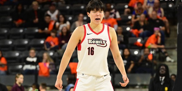 杨瀚森背靠背再战快船 30分钟砍16+13+2混音连败